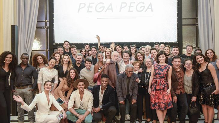Globo abre cenário do Carioca Palace para festa de lançamento de \"Pega Pega\"